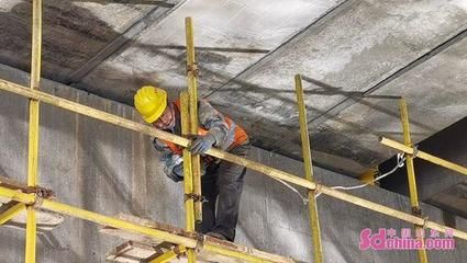 鋼梁加固對建筑壽命影響